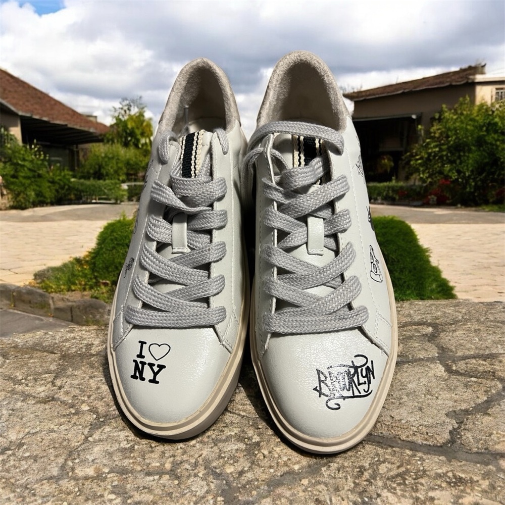 Shu Shop Womens size 8 Reba NY Sneakers New